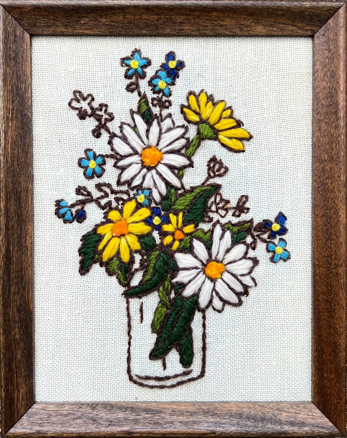 Vintage Crewel: Bouquet of Daisies in Glass Jar
