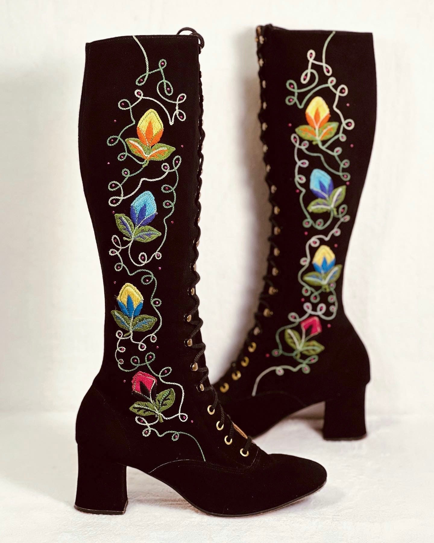 RARE Authentic Vintage 1960s Embroidered Suede Go-Go Lace-up Boots